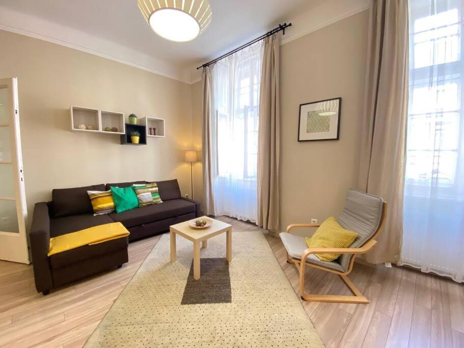 Orangehomes One Bedroom Comfy Apartment Budapest Exterior foto